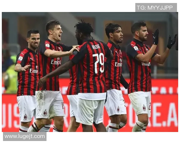 AC米兰主场鏖战那不勒斯巅峰对决再燃意甲冠军悬念